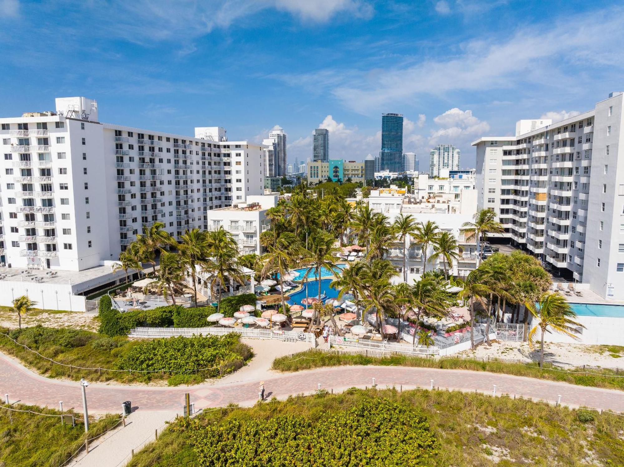 The Savoy Hotel & Beach Club — Fotos 1