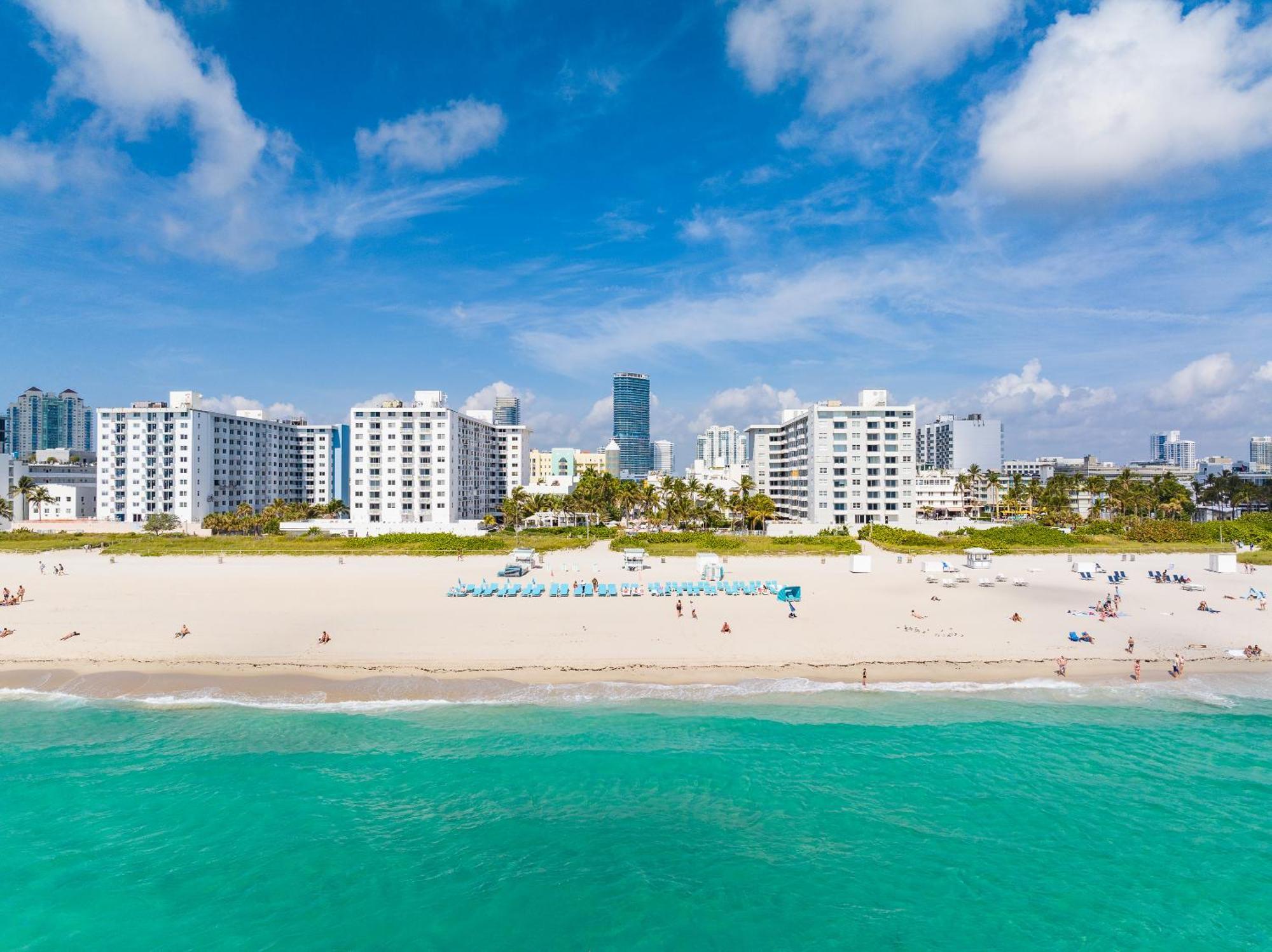 The Savoy Hotel & Beach Club, Miami Beach